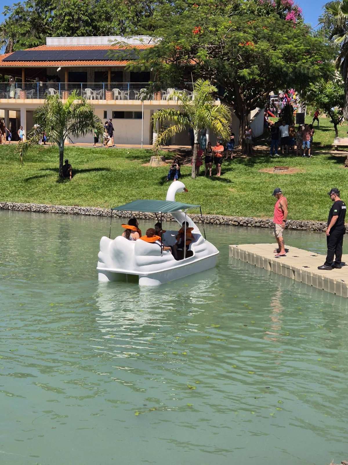 Pedalinhos da Lagoa. Fotos: Raul Casagrande / Divulgação em Facebook.